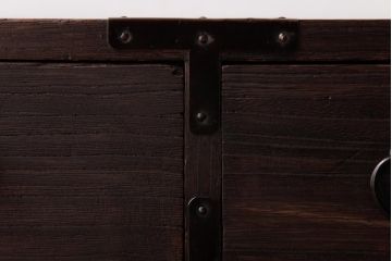 アンティーク家具　昭和初期　銅金具　総桐材　柔らかな木肌が味わいのある小箪笥(ローチェスト、桐箪笥、桐たんす)