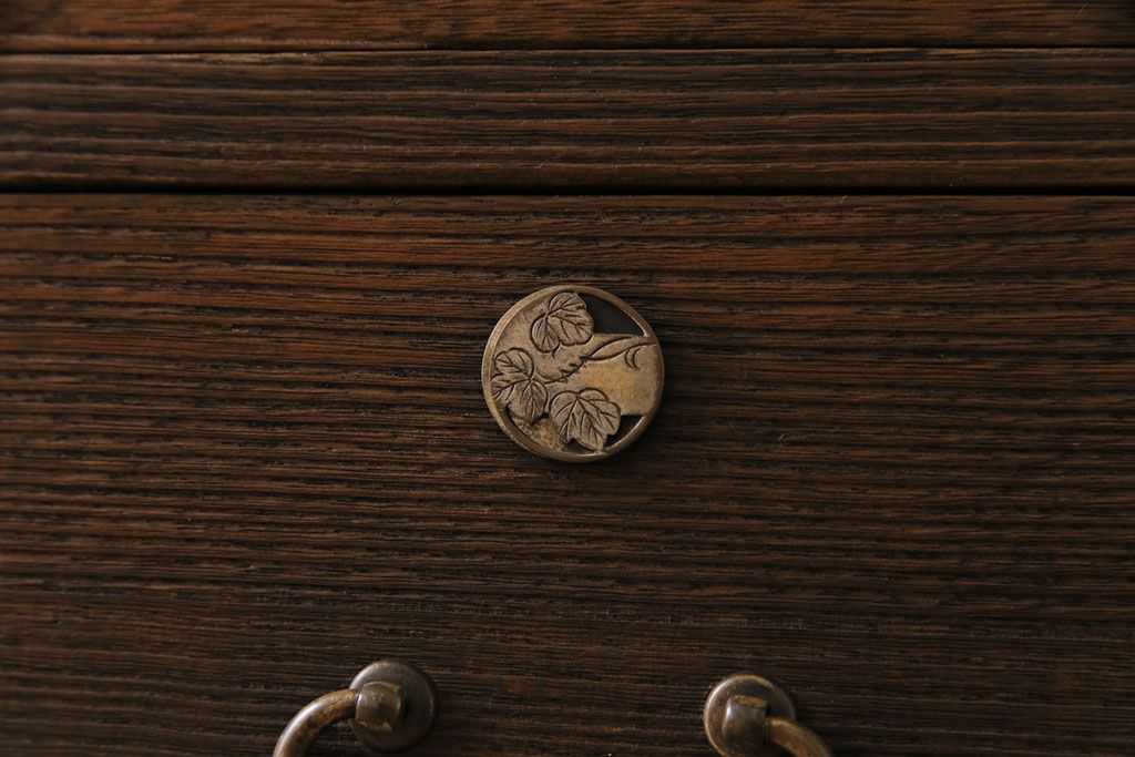 アンティーク家具　和製アンティーク　リメイク　桐材　シンプルで使い勝手の良い箪笥サイドチェスト(サイドボード、引き出し、桐箪笥、桐たんす)