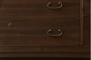 アンティーク家具　和製アンティーク　リメイク　桐材　シンプルで使い勝手の良い箪笥サイドチェスト(サイドボード、引き出し、桐箪笥、桐たんす)