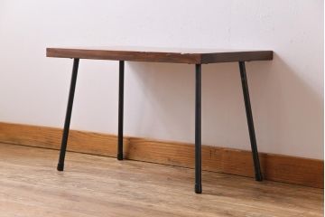 古材リメイク　朴の木(ホオノキ)　一枚板を使ったシンプルな鉄脚サイドテーブル(センターテーブル)