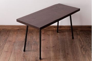 ラフジュ工房オリジナル　古い木の質感が味わい深いシンプルな鉄脚サイドテーブル(センターテーブル、花台、飾り台)