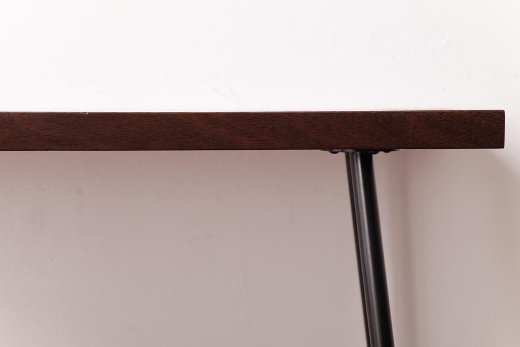 ラフジュ工房オリジナル　古い木の質感が味わい深いシンプルな鉄脚サイドテーブル(センターテーブル、花台、飾り台)