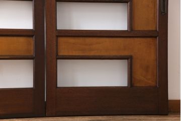 昭和レトロ　太い框と珍しいデザインが目を引く仕切り戸2枚セット(引き戸、建具)
