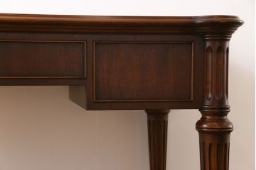 中古　アメリカ製　センチュリー社(CENTURY)　クラシックなデザインのキャスター付きデスク(作業台)(定価約198万円)