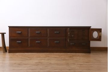 アンティーク家具　和製アンティーク　ケヤキの杢目が美しい上手物のローボード(ローチェスト、リビングボード)