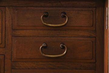 アンティーク家具　和製アンティーク　ケヤキの杢目が美しい上手物のローボード(ローチェスト、リビングボード)