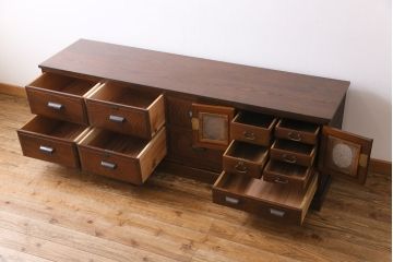 アンティーク家具　和製アンティーク　ケヤキの杢目が美しい上手物のローボード(ローチェスト、リビングボード)