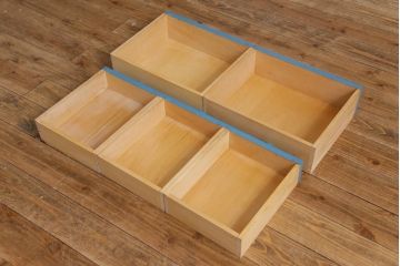 ペイント家具　北海道民芸家具　HM160K　ナチュラルテイストにぴったりとなった食器棚(本箱、収納棚)(定価約45万円)