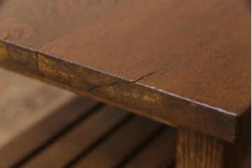 リメイク家具　ナラ材　素朴な木の風合いがレトロなセンターテーブル(ローテーブル、リビングテーブル、作業台)(3)