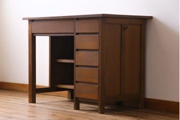 レトロ家具　昭和レトロ　ナラ材　収納力にも優れた薄型の片袖机(カウンターテーブル、作業台)(1)