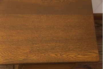 レトロ家具　昭和レトロ　ナラ材　収納力にも優れた薄型の片袖机(カウンターテーブル、作業台)(1)