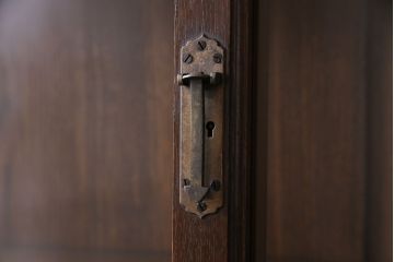 アンティーク家具　極上品!　和製アンティーク　希少な総ケヤキ材の重ねガラス戸棚(収納棚、飾り棚、キャビネット)