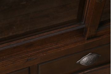 アンティーク家具　極上品!　和製アンティーク　希少な総ケヤキ材の重ねガラス戸棚(収納棚、飾り棚、キャビネット)