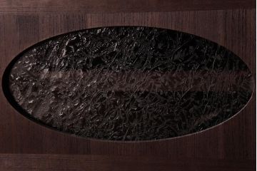 アンティーク家具　和製アンティーク　リメイク　丸窓が粋な雰囲気を加えるローボード(戸棚、収納棚)