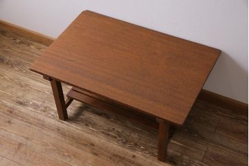 リメイク家具　ラワン材　懐かしさのある木肌が魅力的なセンターテーブル(ローテーブル、リビングテーブル、作業台)