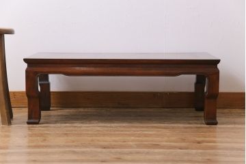 アンティーク家具　昭和初期　気品と貫禄が感じられる桜材の座卓(ローテーブル、リビングテーブル)