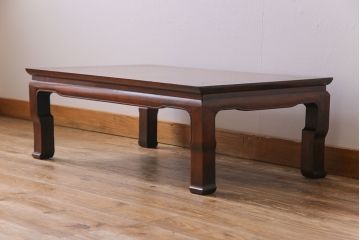 アンティーク家具　昭和初期　気品と貫禄が感じられる桜材の座卓(ローテーブル、リビングテーブル)
