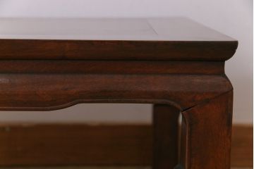 アンティーク家具　昭和初期　気品と貫禄が感じられる桜材の座卓(ローテーブル、リビングテーブル)