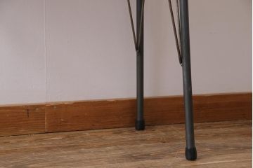古材リメイク　朴の木　ジャンクスタイルにおすすめな味わい深い風合いの鉄脚テーブル(コーヒーテーブル)