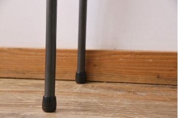 古材リメイク　朴の木　ジャンクスタイルにおすすめな味わい深い風合いの鉄脚テーブル(コーヒーテーブル)