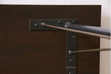 古材リメイク　朴の木　ジャンクスタイルにおすすめな味わい深い風合いの鉄脚テーブル(コーヒーテーブル)
