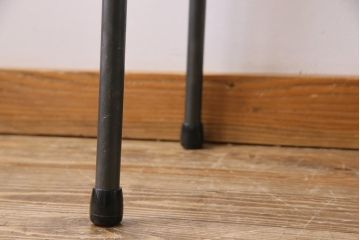 古材リメイク　楠材　ジャンクスタイルにおすすめな味わい深い風合いの鉄脚テーブル(コーヒーテーブル)
