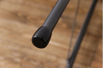 昭和初期　ヒノキ材一枚板の古材をリメイクしたシンプルな鉄脚テーブル(コンソールテーブル、作業台)