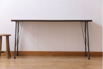 明治大正期　栃の木材一枚板　古材リメイク　渋い趣の鉄脚テーブル(コンソールテーブル、飾り台)