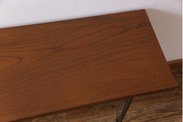 古材リメイク　ケヤキ材一枚板　温かな色味と力強い杢目が魅力の鉄脚テーブル(コンソールテーブル)