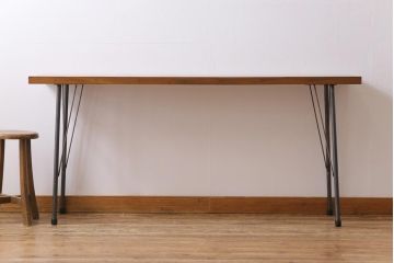 古材リメイク　ケヤキ材一枚板　温かな色味と力強い杢目が魅力の鉄脚テーブル(コンソールテーブル)
