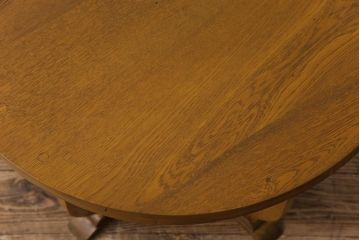 アンティーク家具　昭和中期　ナラ材　素朴で温もり溢れるコーヒーテーブル(ラウンドテーブル、花台)