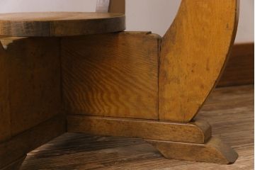 アンティーク家具　昭和中期　ナラ材　素朴で温もり溢れるコーヒーテーブル(ラウンドテーブル、花台)