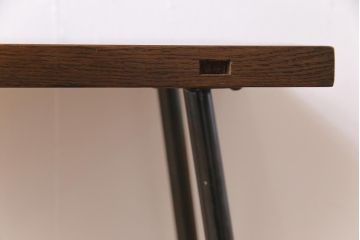 アンティーク雑貨　リメイク家具　栓材一枚板　古材の風合いを活かした小振りなベンチ(板座チェア、椅子、花台、飾り台)(1)