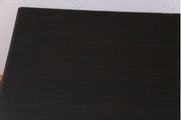 リメイク家具　燻されたような色合いの古材を使用したセンターテーブル(ローテーブル、リビングテーブル)