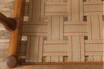 ヴィンテージ家具　ビンテージ　デンマーク製　スタイリッシュな雰囲気が格好いいアームソファ(2人掛けソファ)