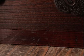アンティーク家具　和製アンティーク　前面ケヤキ材　使い込まれた風合いが魅力的な松本帳場箪笥(時代箪笥、和タンス)
