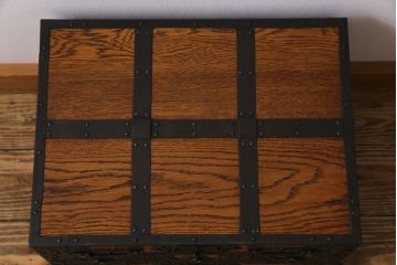 中古　工芸品　ケヤキ材　上手物　手打ち金具が趣深い船箪笥(帳箱、小箪笥)