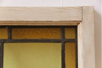 アンティーク雑貨　和製アンティーク　花のアクセントがかわいらしいステンドグラス(フィックス窓、明り取り、はめ殺し)(1)