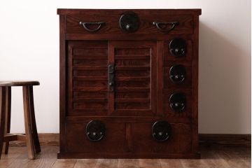 アンティーク家具　和製アンティーク　明治期　前面ケヤキ材　重厚な趣が魅力の松本帳場箪笥(チェスト、引き出し)