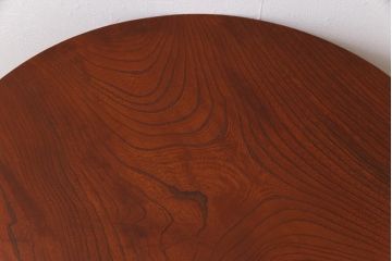 リメイク品　漆塗り　天板ケヤキ一枚板　ダイナミックな杢目が目を引くラウンドテーブル(リビングテーブル)(1)