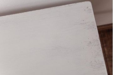 アンティーク雑貨　ペイント家具　シャビーな風合いがおしゃれな棚板付きサイドテーブル(コーヒーテーブル、花台)