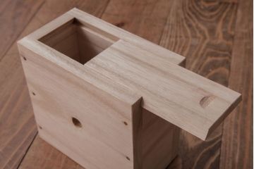 アンティーク家具　古民具・骨董　江戸明治期　渋い趣が味わい深い船箪笥(掛硯型、懸硯型、小引き出し)