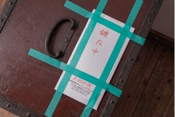 アンティーク家具　古民具・骨董　江戸明治期　渋い趣が味わい深い船箪笥(掛硯型、懸硯型、小引き出し)