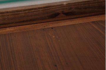 アンティーク家具　昭和初期　ケヤキ材　シンプルながらも高級感漂うロータイプのガラスケース(ショーケース、店舗什器)