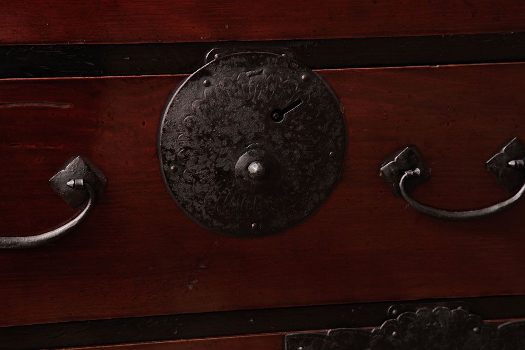 アンティーク家具　和製アンティーク　木地呂塗り　漆の光沢が美しい仙台小箪笥(時代箪笥、和タンス)