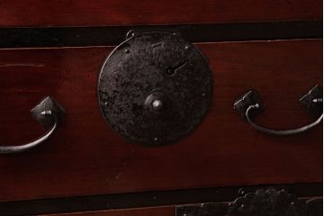 アンティーク家具　和製アンティーク　木地呂塗り　漆の光沢が美しい仙台小箪笥(時代箪笥、和タンス)