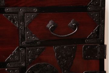 アンティーク家具　和製アンティーク　木地呂塗り　漆の光沢が美しい仙台小箪笥(時代箪笥、和タンス)