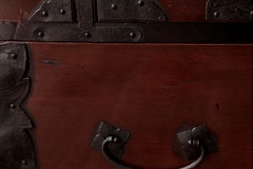 アンティーク家具　和製アンティーク　木地呂塗り　漆の光沢が美しい仙台小箪笥(時代箪笥、和タンス)