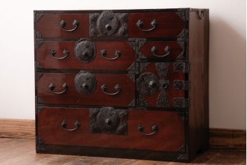 アンティーク家具　和製アンティーク　木地呂塗り　漆の光沢が美しい仙台小箪笥(時代箪笥、和タンス)