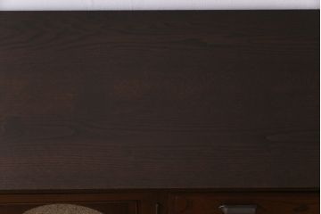 アンティーク家具　和製アンティーク　リメイク　脚付き　ケヤキの杢目が美しい上手物のローボード(ローチェスト、リビングボード)